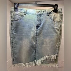 Celebrity Pink Light Blue Frayed Denim Skirt Size 11 Juniors